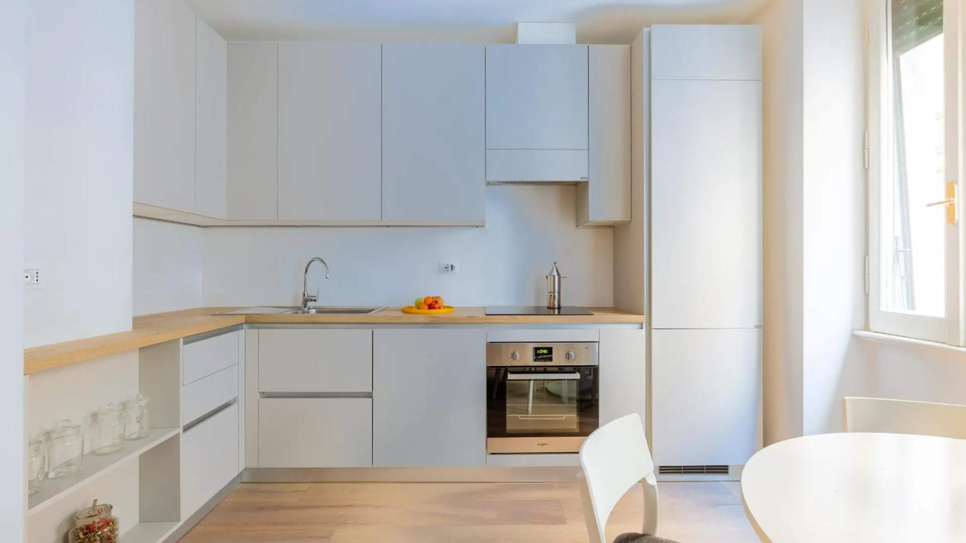 Urban Chic 2 Bedroom Vatican Escape Rome Italy
