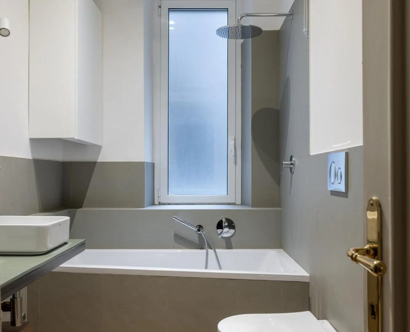 Urban Chic 2 Bedroom Vatican Escape Rome 0*,