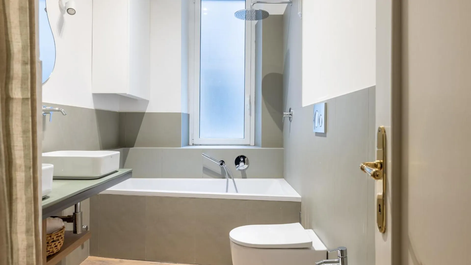Apartment Urban Chic 2 Bedroom Vatican Escape Rome